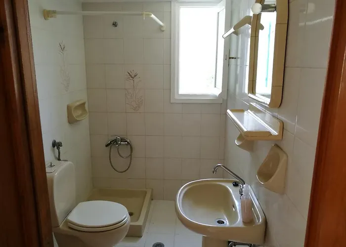 House Near Sea * Gavrio