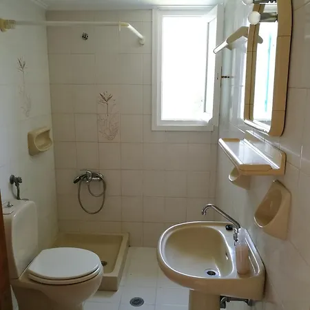 House Near Sea * Γαύριο